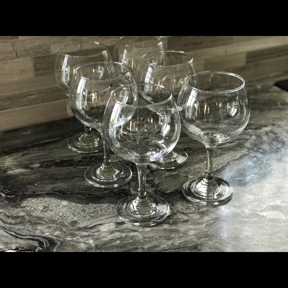 Set of 6 large wine glasses